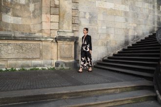 Kimono Hosenanzug mit Kranich Print
